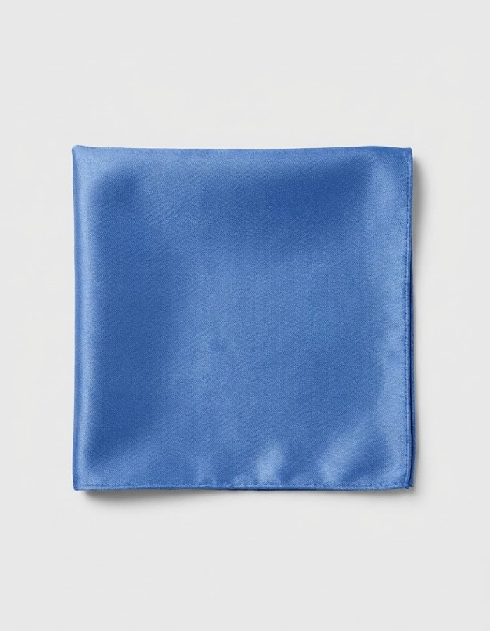 Luxe zijden pochet in blauw