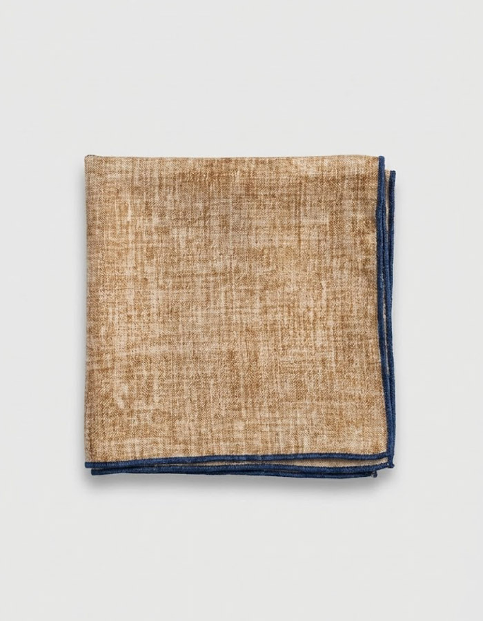 Luxe 100 procent zijden pochet in zand met navy bies