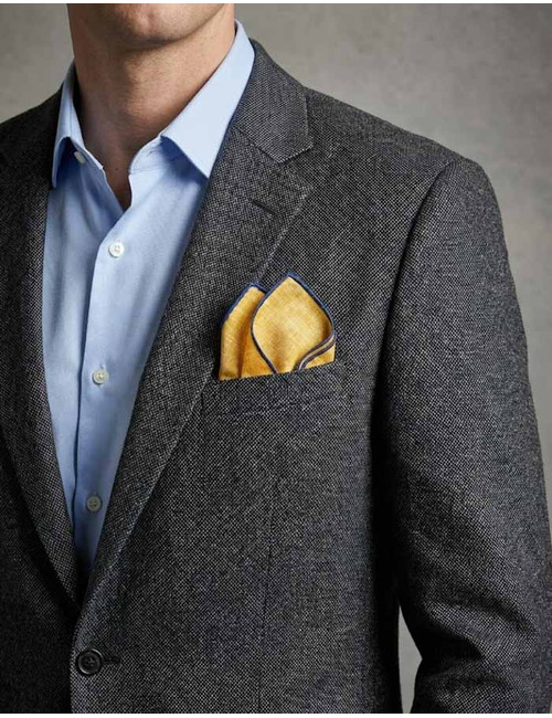 Luxe 100 procent zijden pochet in okergeel met navy bies