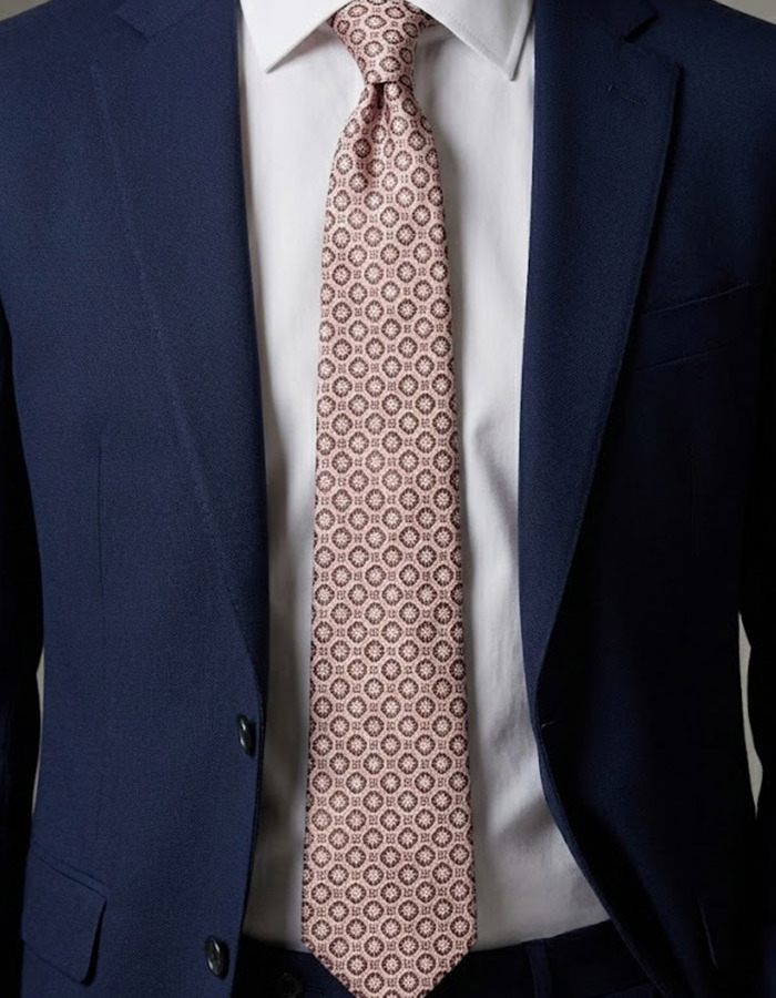 Luxe zijden das met verfijnd rond dessin in oudroze