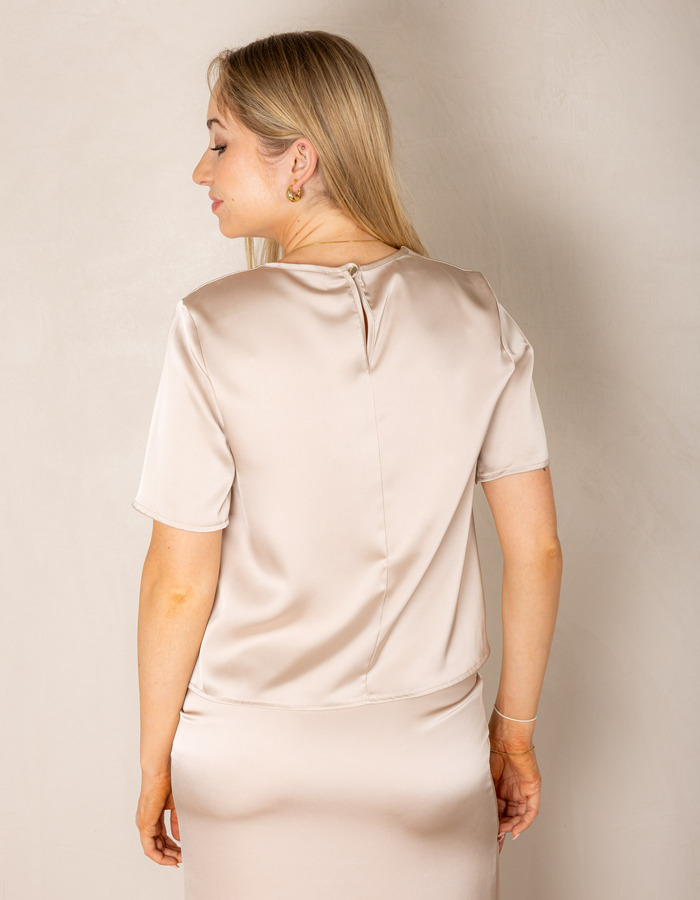 Rinascimento korte mouw bloes beige