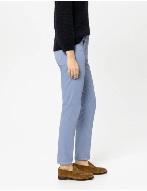 High-stretch skinny denim