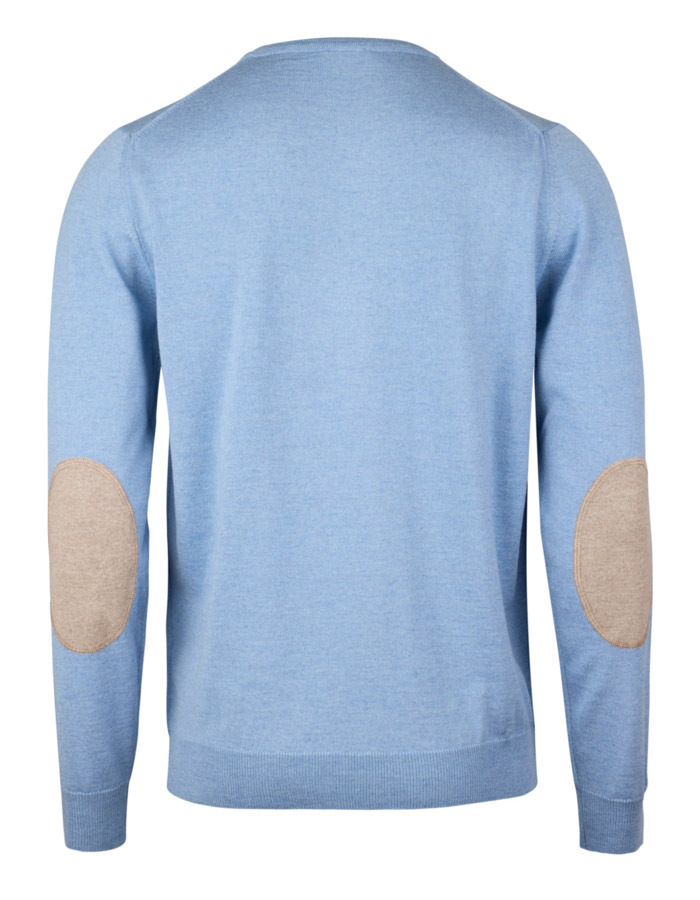 Lichtblauwe merinowollen trui met ronde hals en elleboogpatches