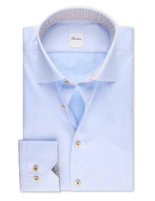 Lichtblauw twill hemd met contrastdetails en slimline pasvorm