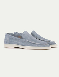 Baby blue Yacht loafers van suède
