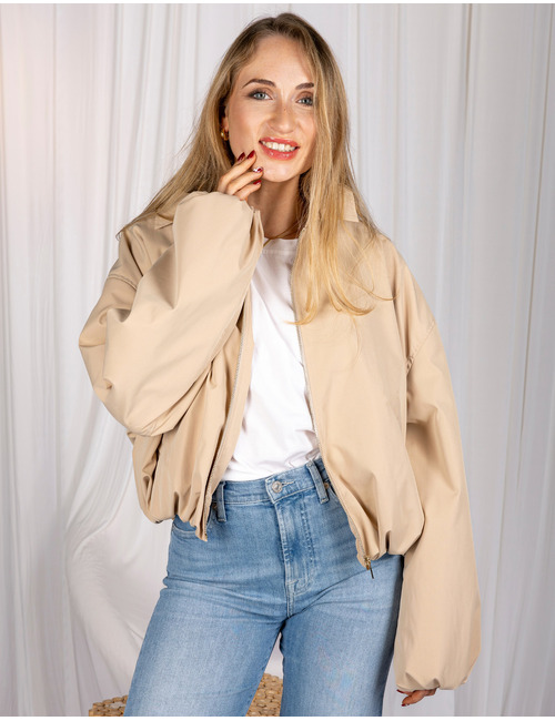  beige jas met ballonmouwen