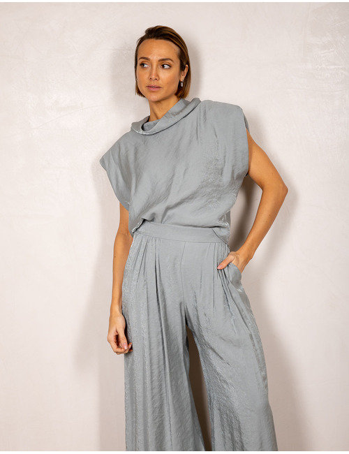 Groene mouwloze blouse met losse pasvorm