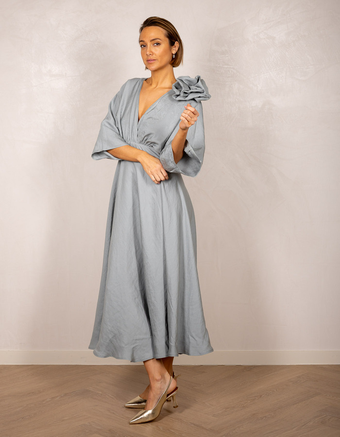 Nxi By Oni Onik lang kleed green