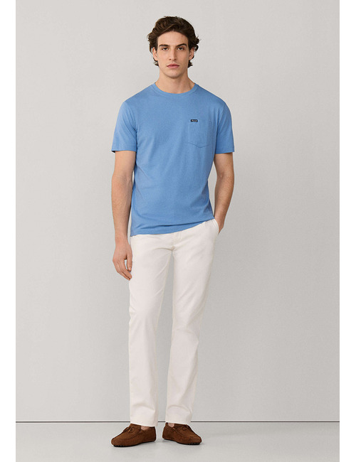 T-shirt met borstzak en regular fit