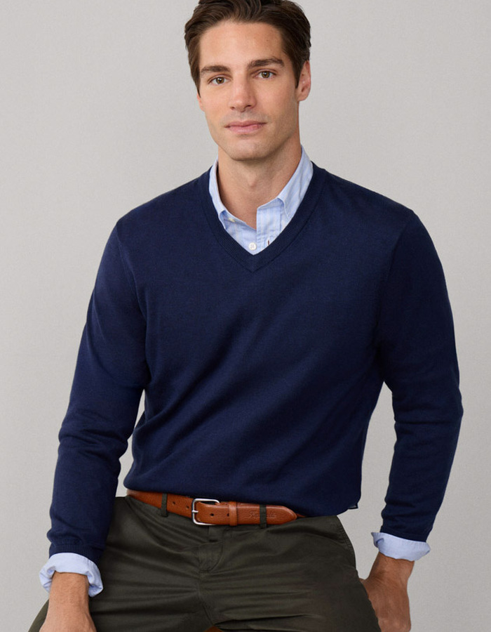 Katoen-zijde trui met V-hals