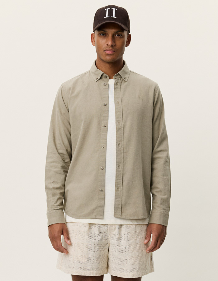 Konrad katoen linnen hemd in laurel oak sand
