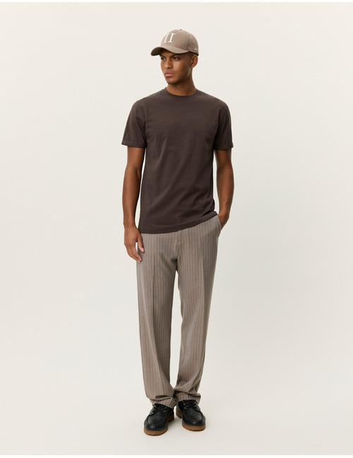 Norregaard contrast T-shirt in turkish coffee brown