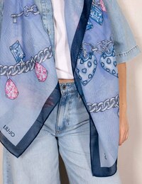 Blauwe sjaal met grafische print