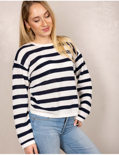 Freequent lange mouw pull wit