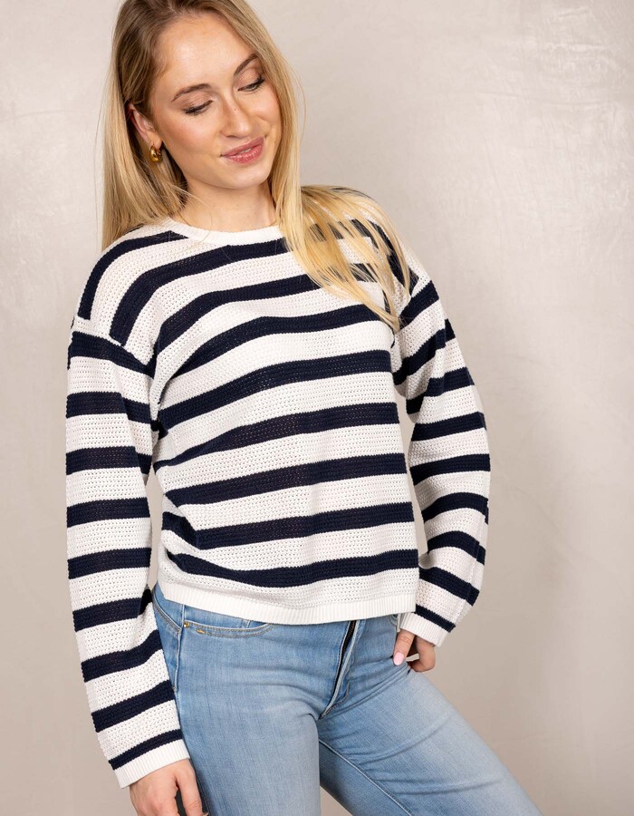 Freequent lange mouw pull wit