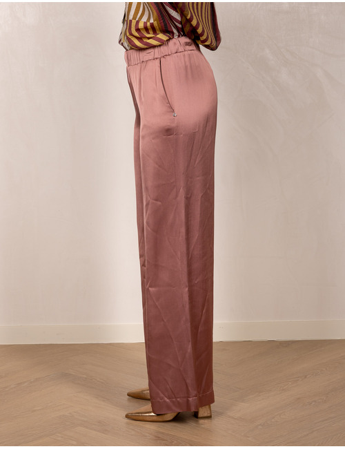 Satijnen broek met wijde pijpen in paars