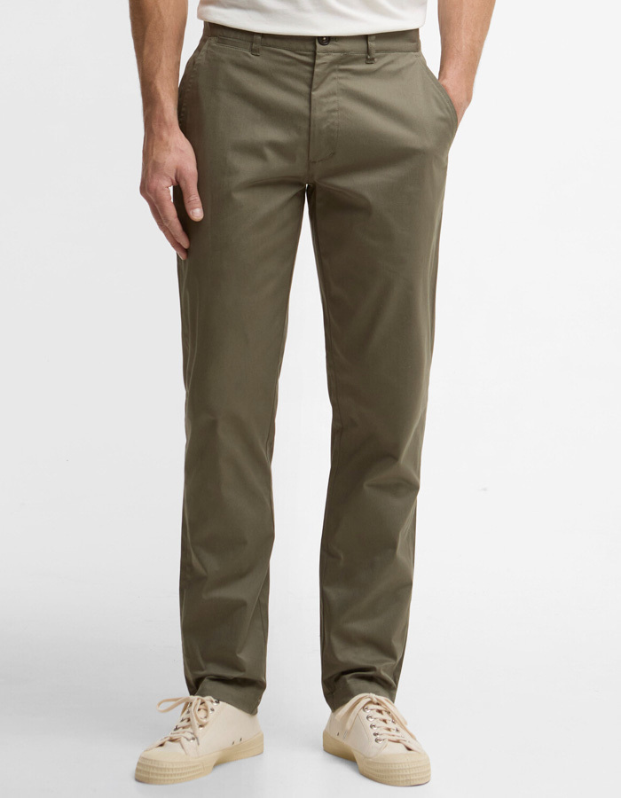 LIGHTWEIGHT STRETCH TAILORED CHINO