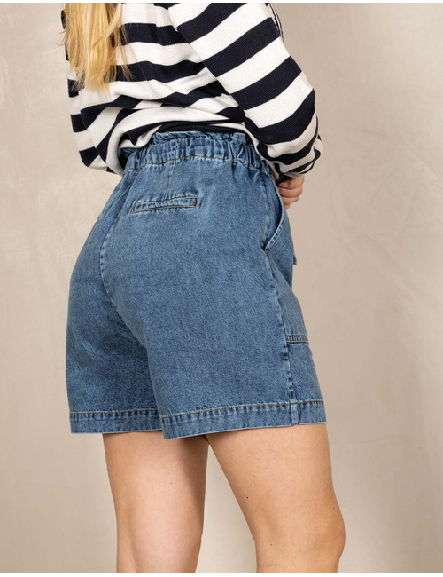 Princess Goes Hollywood  jeans