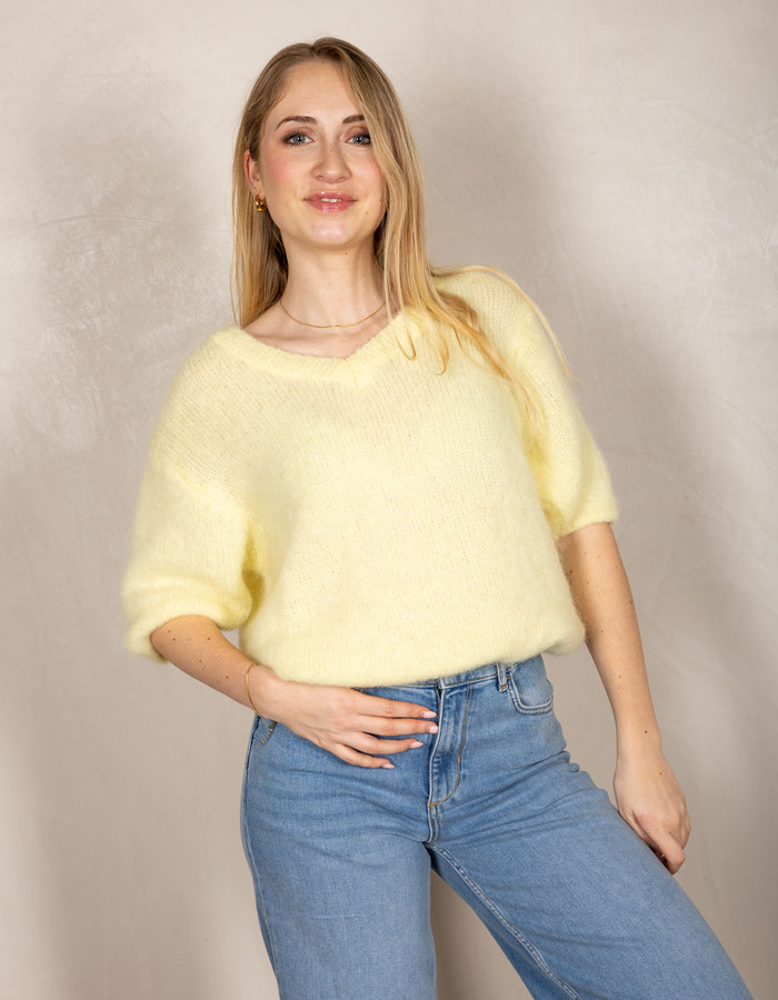 Beau Et Lou pull met v-hals geel