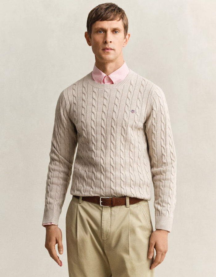 Katoenen kabeltrui met ronde hals in oat melange