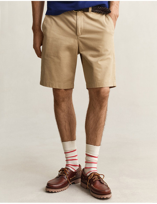 Regular fit classic chinoshort met stretch in dark khaki