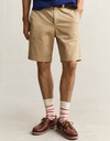 Regular fit classic chinoshort met stretch in dark khaki