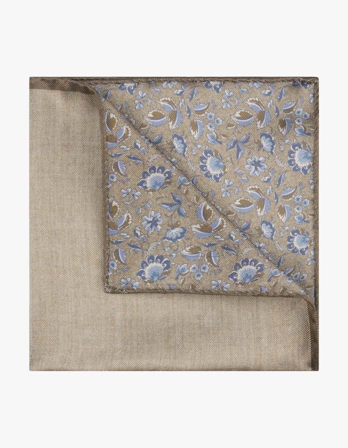 Zijden pochet met bloemenmotief in sand