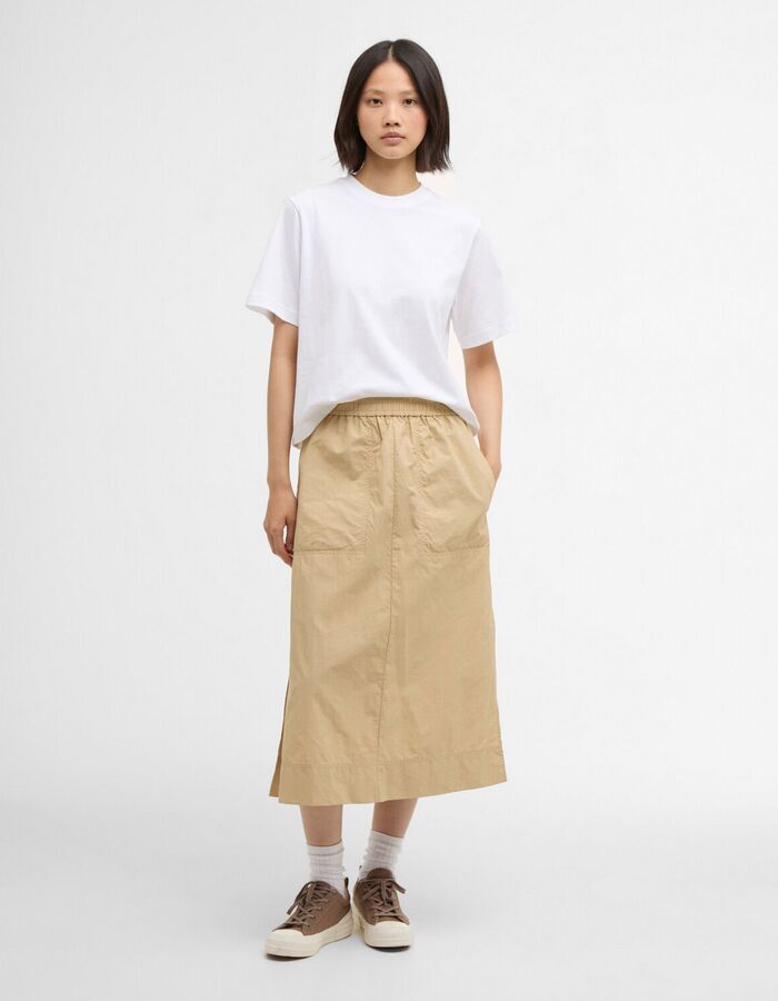 Wit T-shirt met subtiel logo