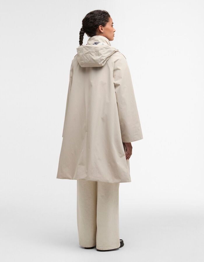 Barbour lange waterdichte jas met kap beige