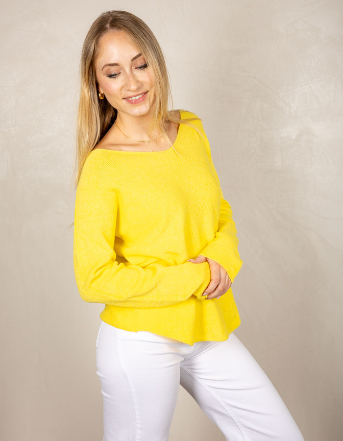 Beau Et Lou pull met v-hals geel