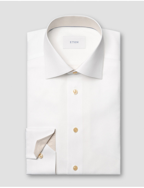 Contemporary fit semi solid signature twill hemd met beige knopen in wit