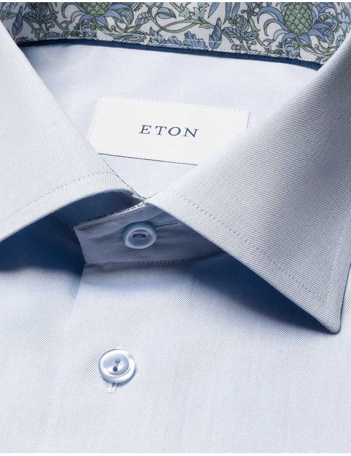 Slim fit signature twill hemd met contrastdetails in lichtblauw