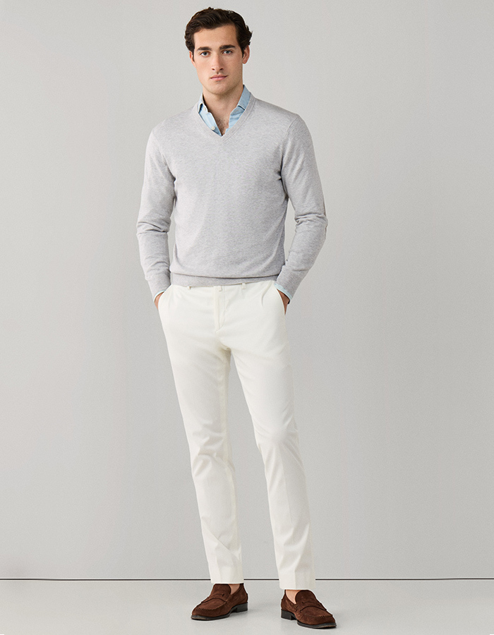 Regular fit katoen-cashmere V-hals trui met elleboogpatches in tin grey