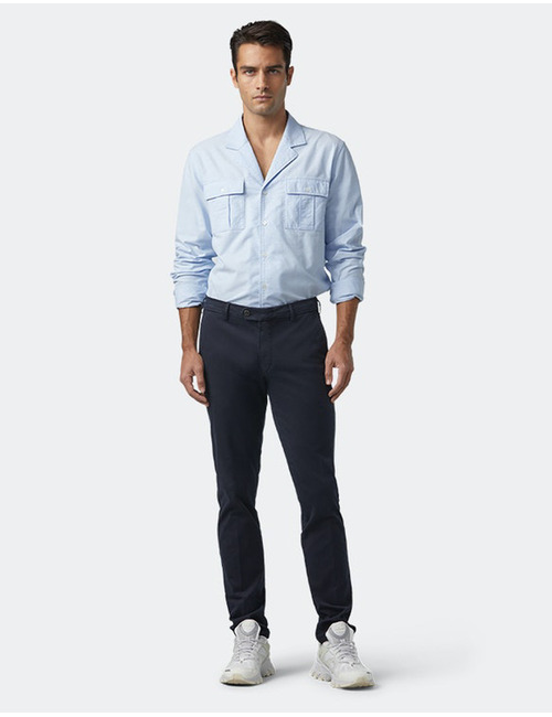 Slim fit chino in fairtrade katoen met stretch in navy