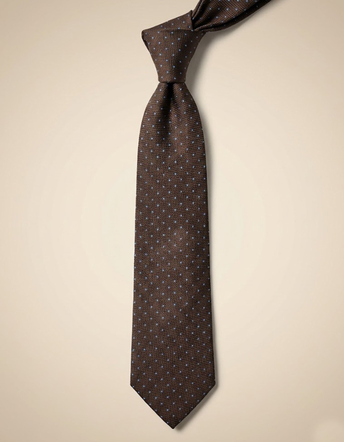 Zijden das met fijne stippen in bruin