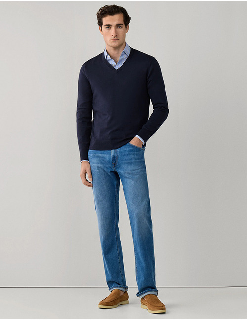 Cotton cashmere V-hals trui in regular fit 