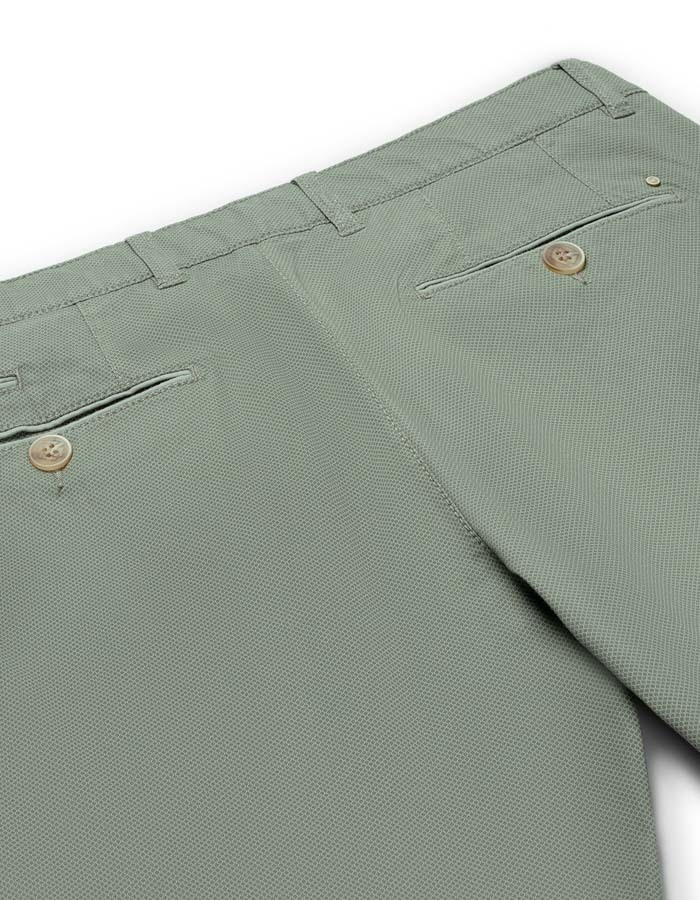 Luxury Comfort chino modern fit medium green