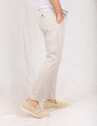 BG41 chino katoenstretch modern fit ecru sabbia