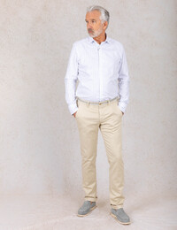 Slim fit oxford hemd in katoen met lichtbeige streep