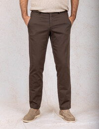 Tourist 2.0 Soft Cotton chino slim fit bruin