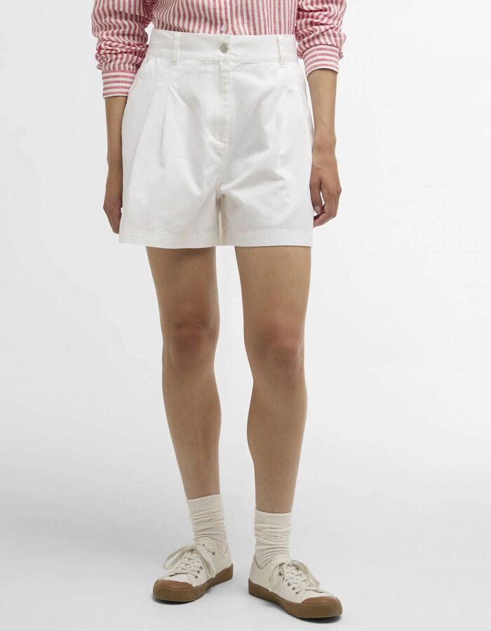 Witte chino shorts met plooien