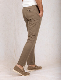 BG41 chino katoenstretch modern fit muschio
