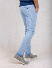 Torino chino met birdseye structuur modern fit lichtblauw