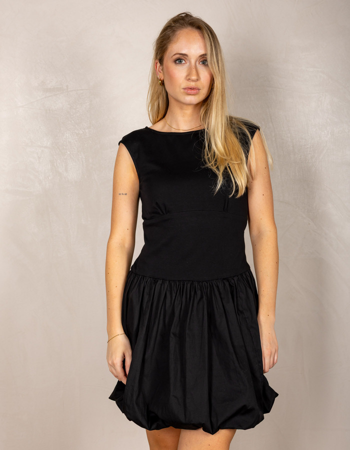 Rene Derhy kleed zwart