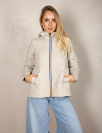 Gewatteerde jas met kap en lichte vulling