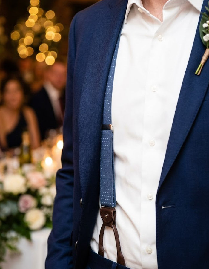 Bretellen microdessin blauw met donkerbruin leder