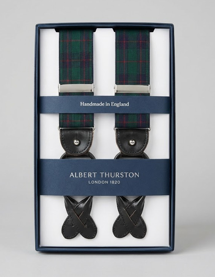 Bretellen tartan groen rood met donkerblauw leder