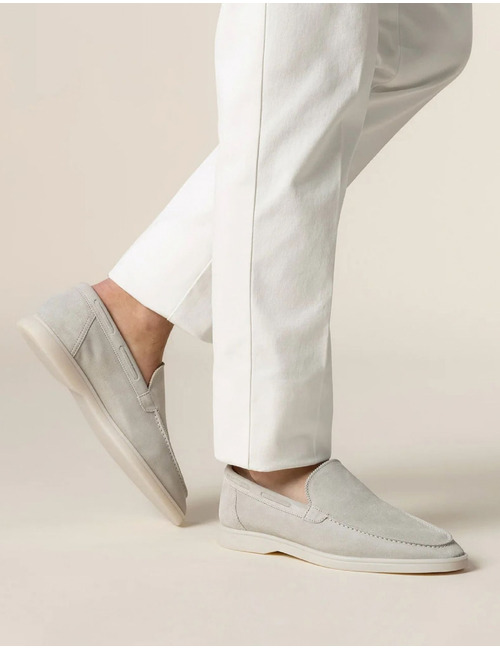 Classic Grey Yacht Loafers suède loafers rubberzool grijs