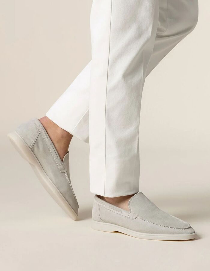 Classic Grey Yacht Loafers suède loafers rubberzool grijs