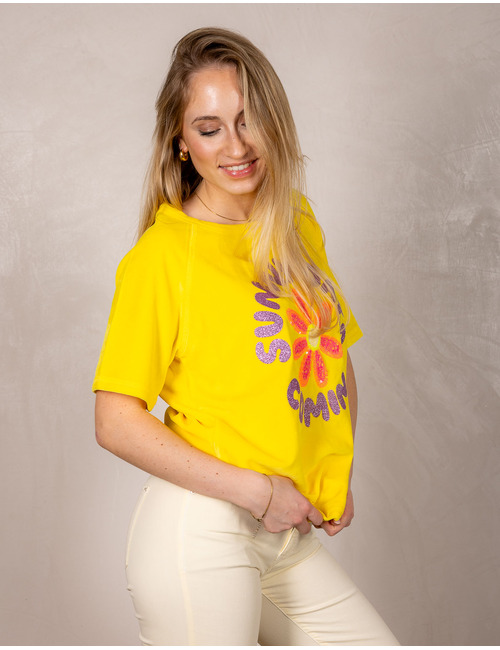 Grace t-shirt geel